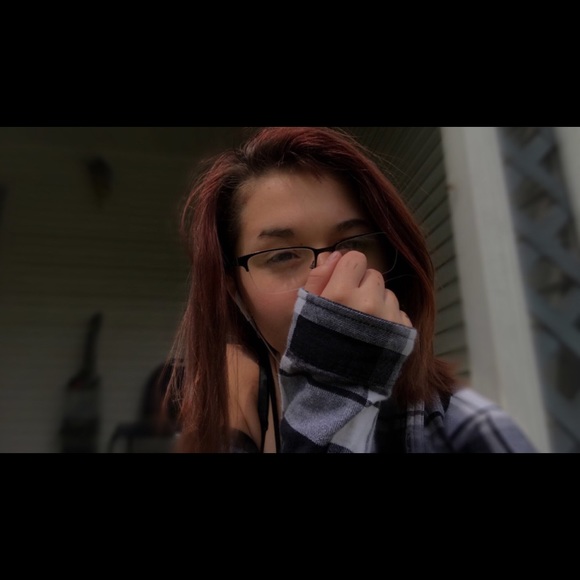 Meet your Posher, Leandra - Picture 1 of 1